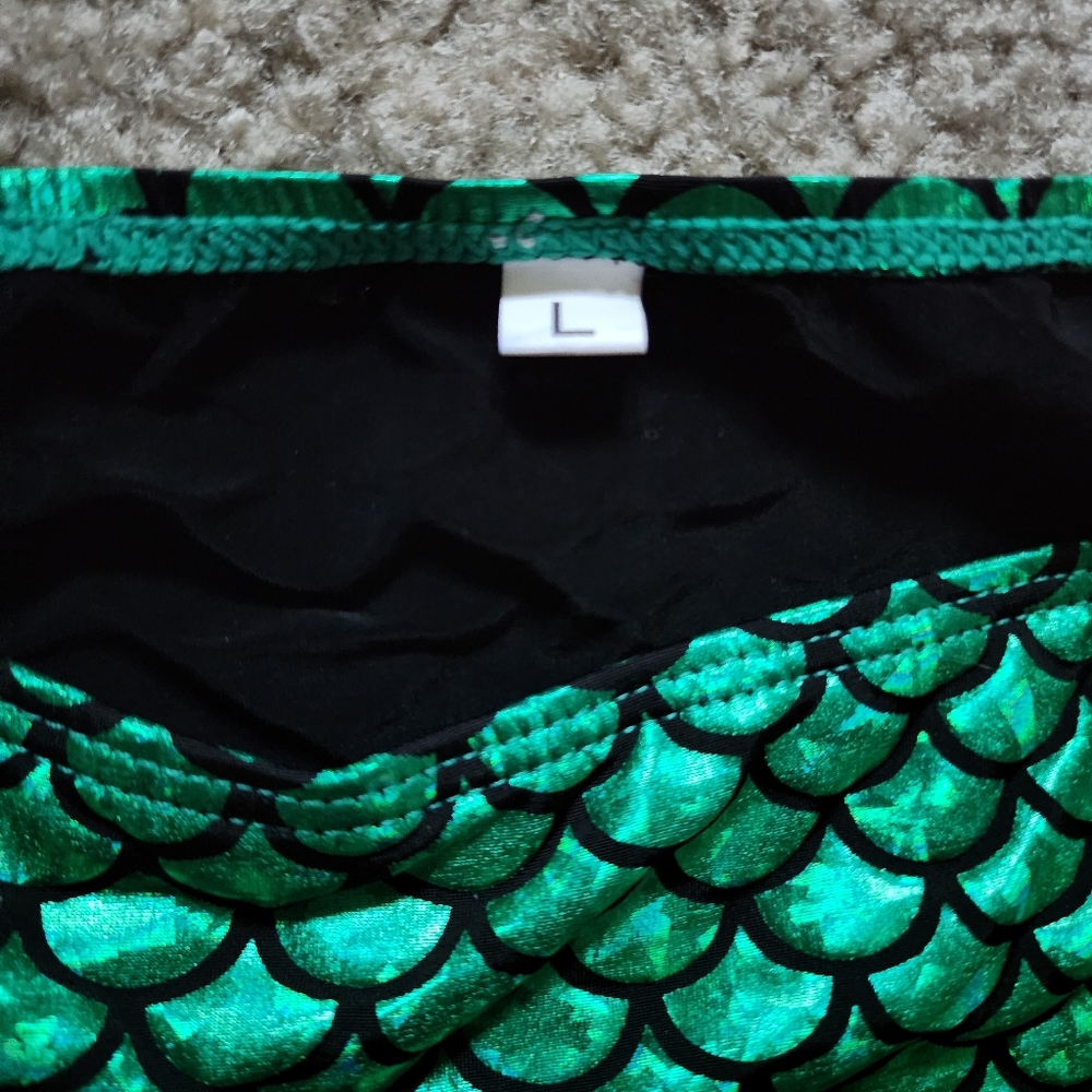 Women's Ariel little mermaid Swimsuit - Picture 9 of 11